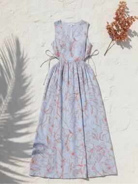 Made me in Santorini Light Blue & Coral V-Neck Maxi Dress